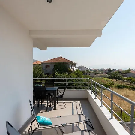 Karlo Appartement